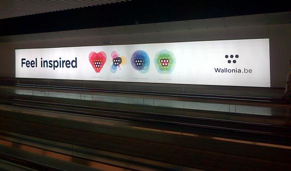 Wallonia.be in the travelling tunnel in Brussels Airport