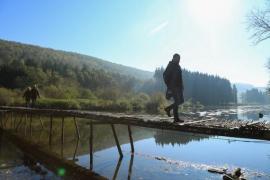 Le Pont des Claies, sur la Semois, est le dernier représentant du genre dans la vallée